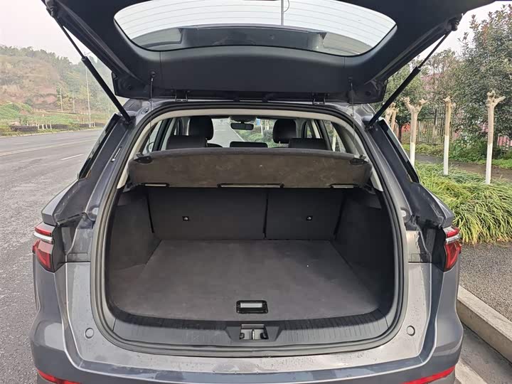 Фото 18 - BYD Song Pro