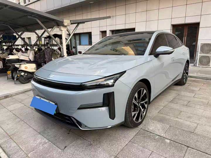 Фото 1 - Geely Galaxy L6