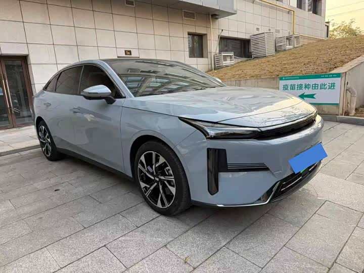 Фото 3 - Geely Galaxy L6