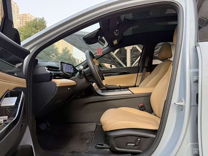 Фото 8 - Geely Galaxy L6