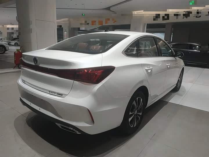 Фото 7 - Changan Eado Plus