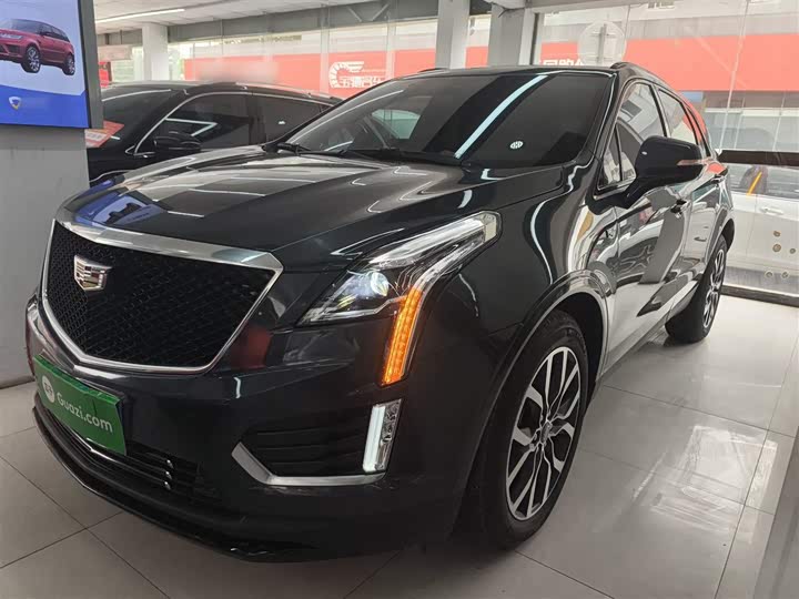 Фото 1 - Cadillac XT5