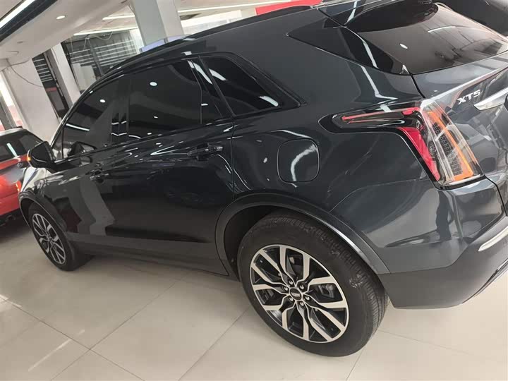 Фото 5 - Cadillac XT5