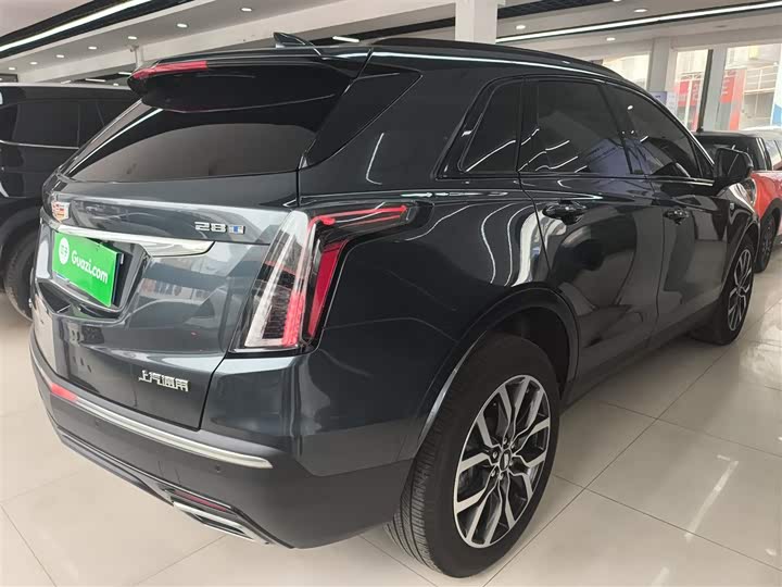 Фото 7 - Cadillac XT5