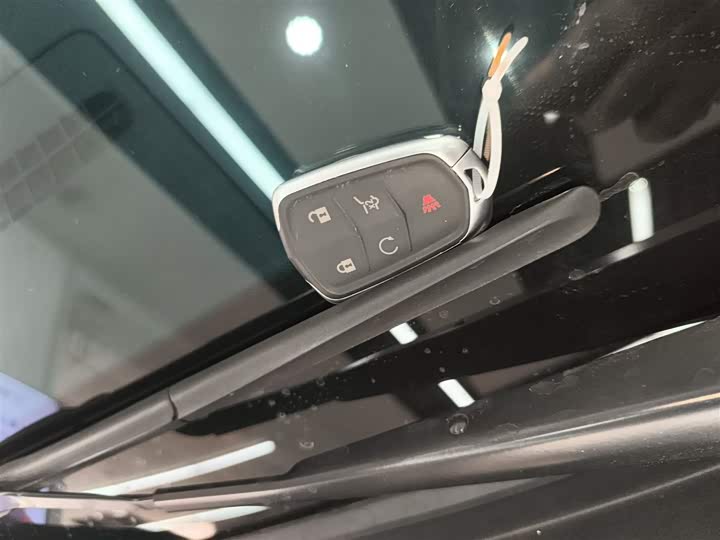 Фото 9 - Cadillac XT5