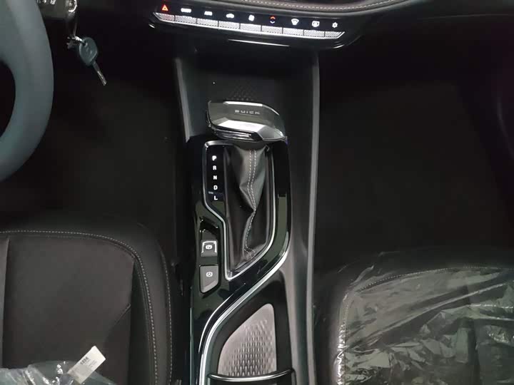 Фото 13 - Buick Verano