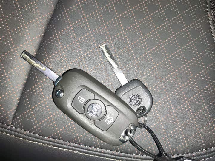 Фото 8 - Buick Verano