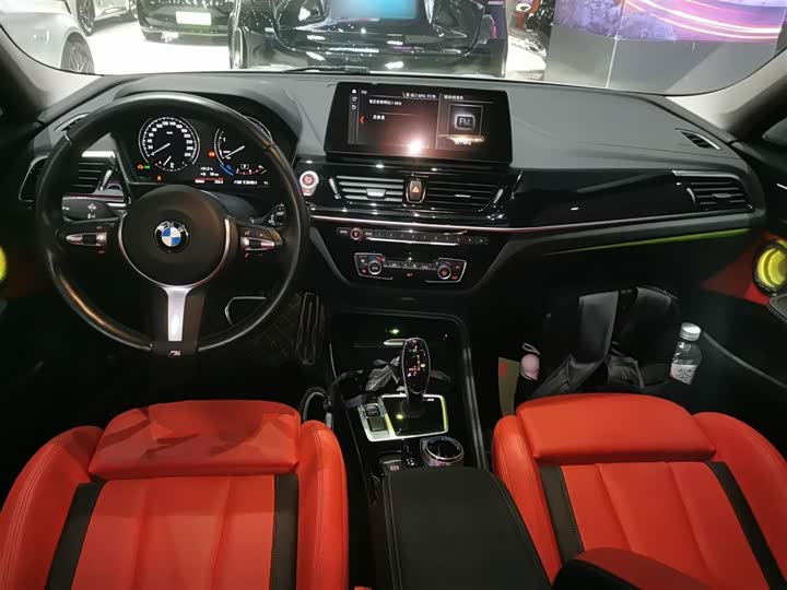 Фото 10 - BMW 1 Series