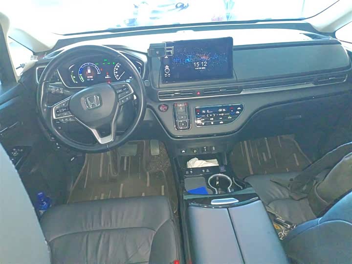 Фото 10 - Honda Elysion