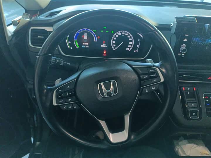 Фото 11 - Honda Elysion