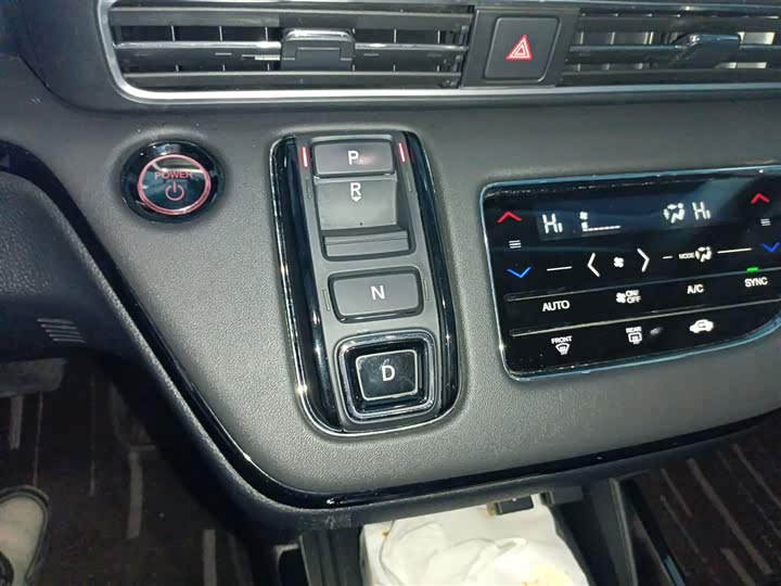 Фото 14 - Honda Elysion