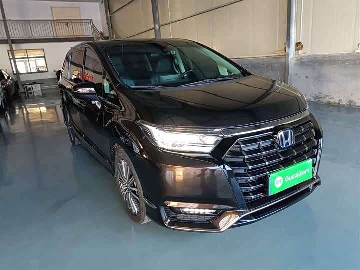 Фото 4 - Honda Elysion