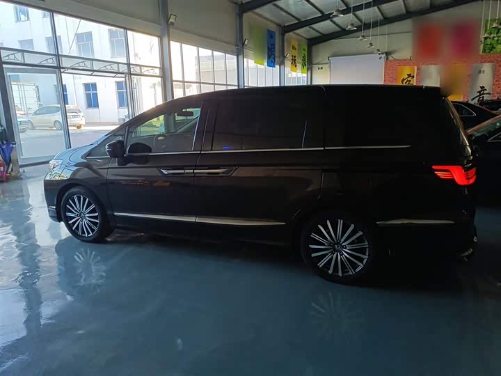 Фото 5 - Honda Elysion