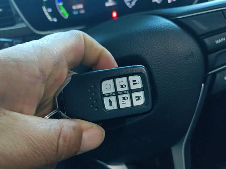 Фото 9 - Honda Elysion