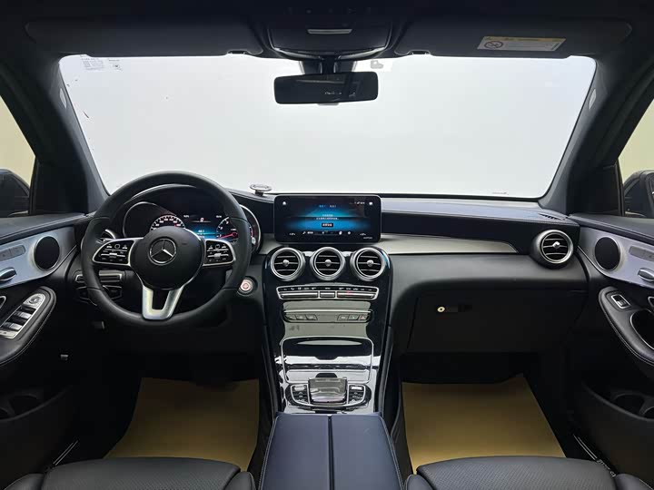 Фото 12 - Mercedes-Benz GLC-Class