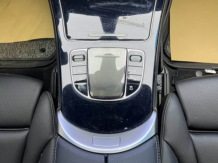 Фото 20 - Mercedes-Benz GLC-Class