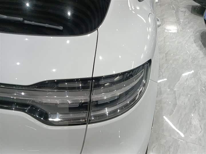 Фото 8 - Porsche Macan