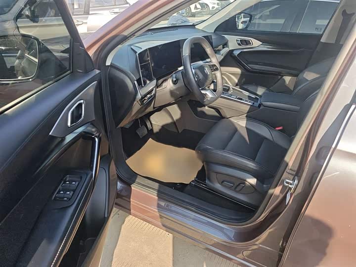 Фото 12 - MG Motor One