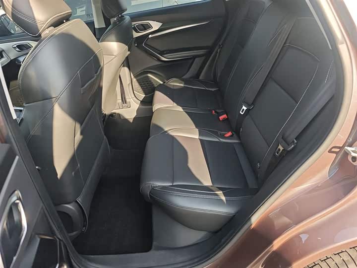 Фото 13 - MG Motor One