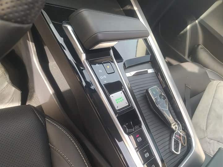 Фото 6 - MG Motor One