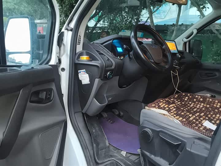 Фото 14 - Ford Transit