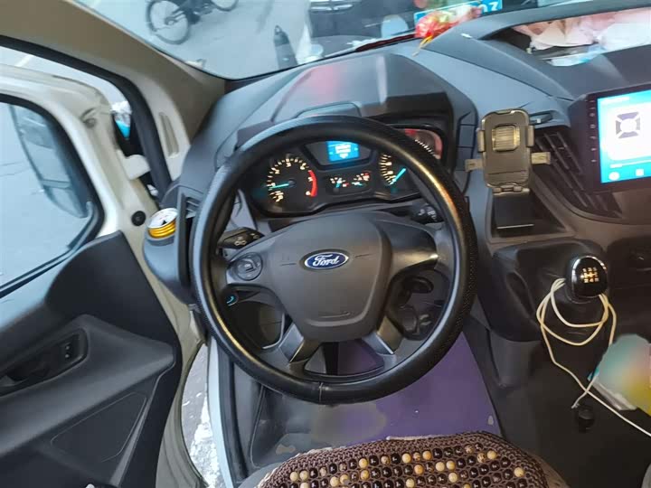 Фото 3 - Ford Transit