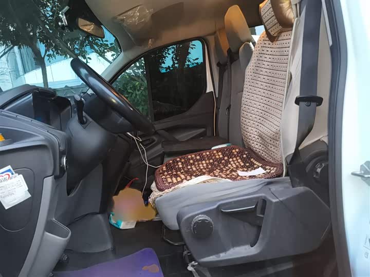 Фото 8 - Ford Transit