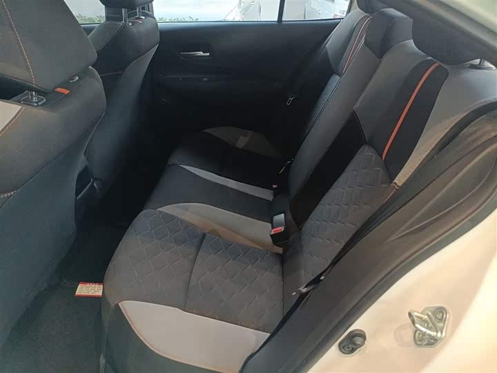 Фото 14 - Toyota Corolla