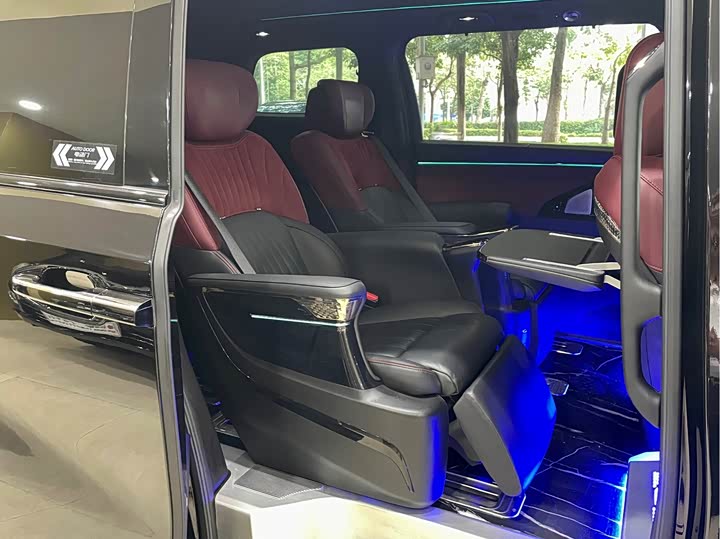 Фото 11 - GAC Trumpchi M8