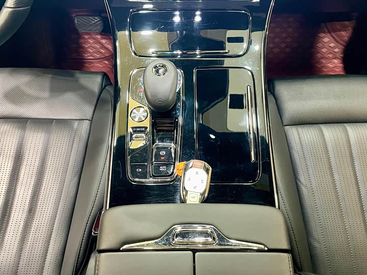 Фото 15 - GAC Trumpchi M8