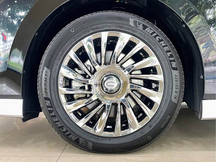 Фото 24 - GAC Trumpchi M8