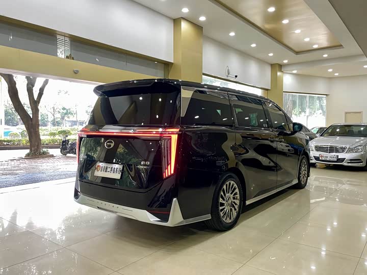 Фото 3 - GAC Trumpchi M8