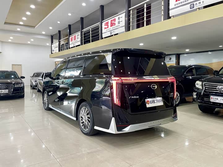 Фото 7 - GAC Trumpchi M8