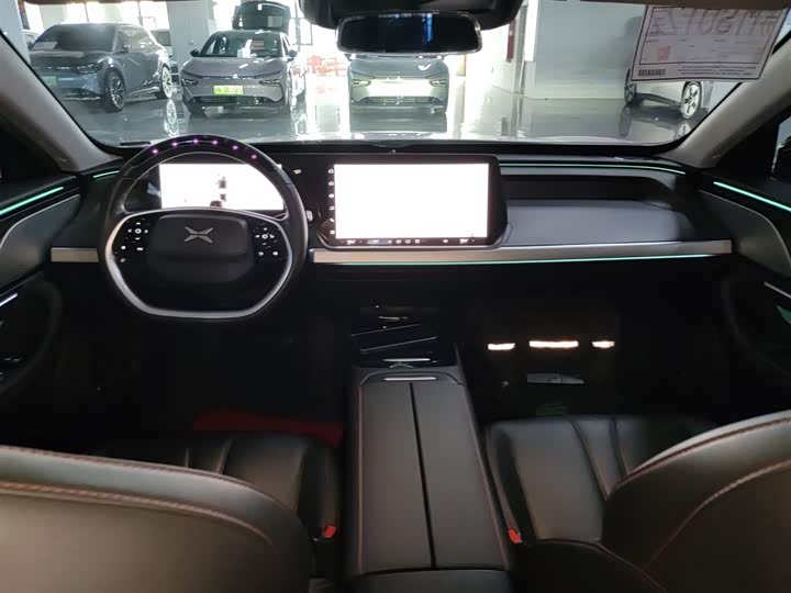 Фото 12 - XPeng P7