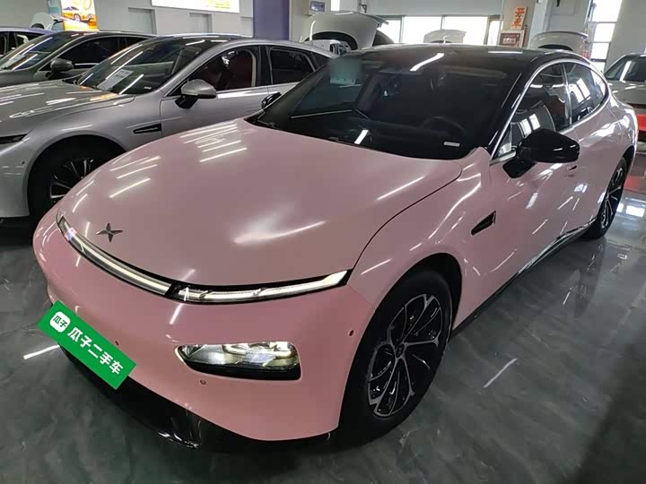 Фото 2 - XPeng P7