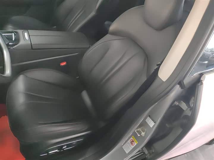 Фото 7 - XPeng P7