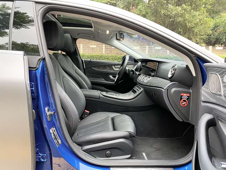 Фото 11 - Mercedes-Benz CLS-Class