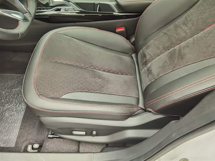 Фото 20 - Buick Verano