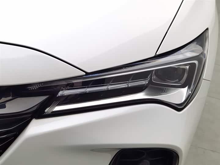 Фото 7 - Buick Verano