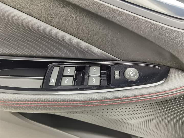 Фото 9 - Buick Verano