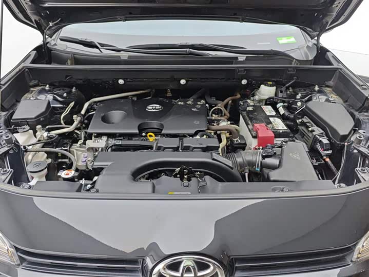 Фото 10 - Toyota Wildlander