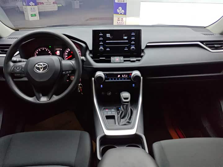 Фото 12 - Toyota Wildlander