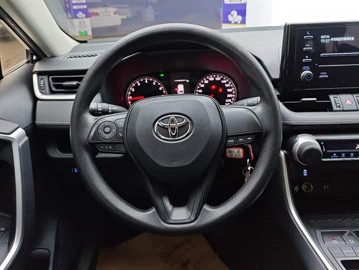 Фото 15 - Toyota Wildlander