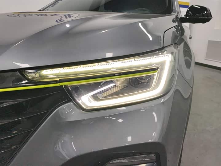 Фото 5 - Roewe RX5