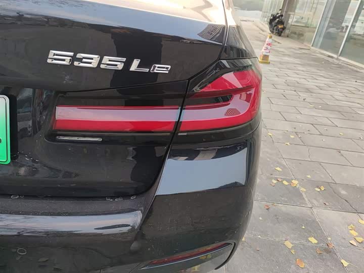 Фото 8 - BMW 5 Series Hybrid