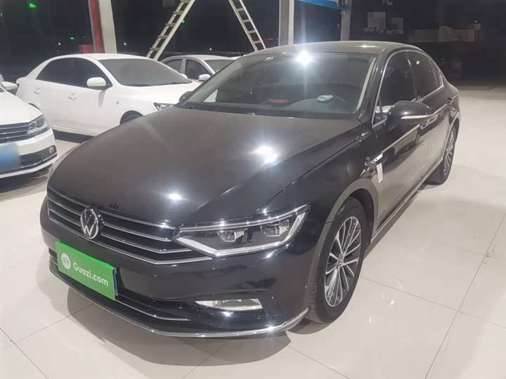 Фото 2 - Volkswagen Magotan