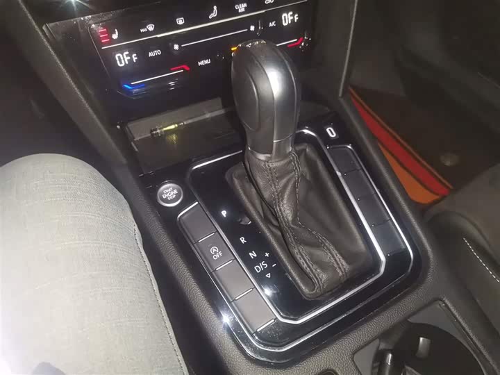 Фото 6 - Volkswagen Magotan