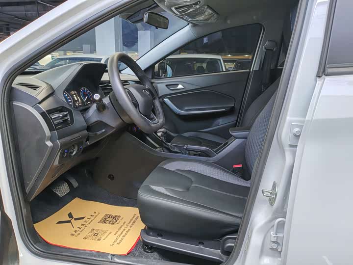 Фото 8 - Chery Tiggo 3x