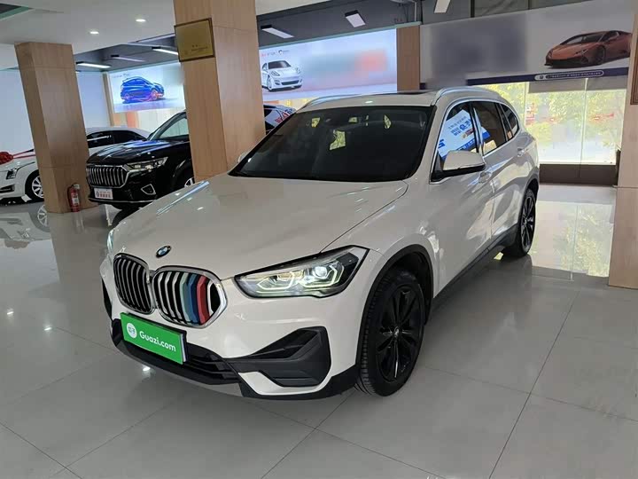 Фото 1 - BMW X1