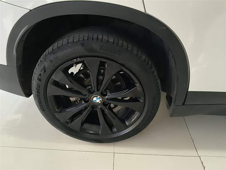 Фото 26 - BMW X1